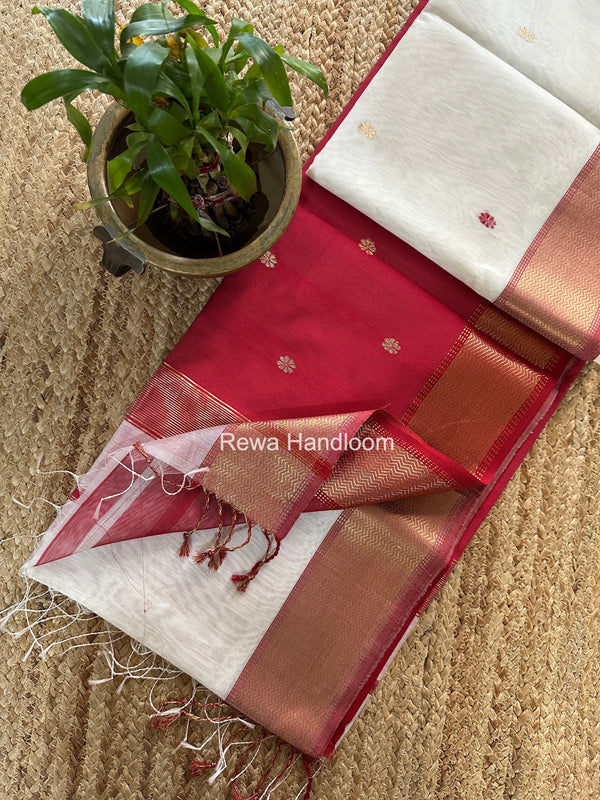 Maheshwari Flower Butti Saree