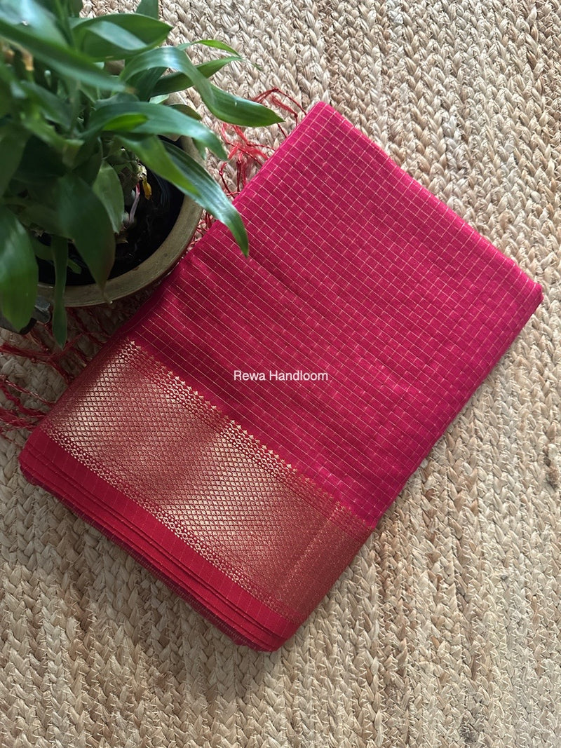 Maheshwari Rani Pink Zari Checks Saree ZCHX390