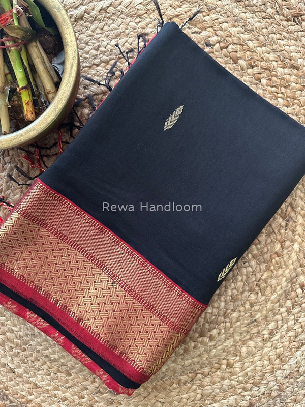 Maheshwari Black Rich Pallu Silk Saree HPS010