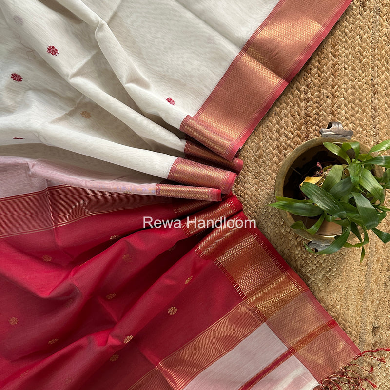 Maheshwari White Flower Butti Saree JBS0113