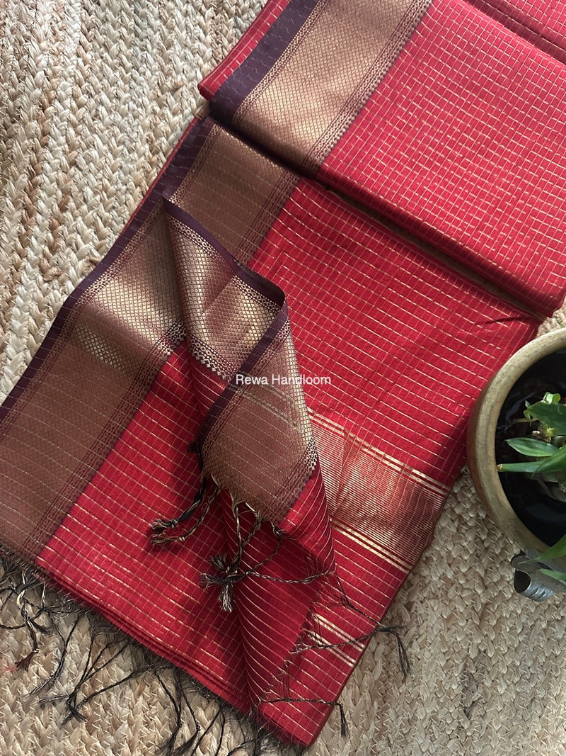 Maheshwari Zari Checks Saree