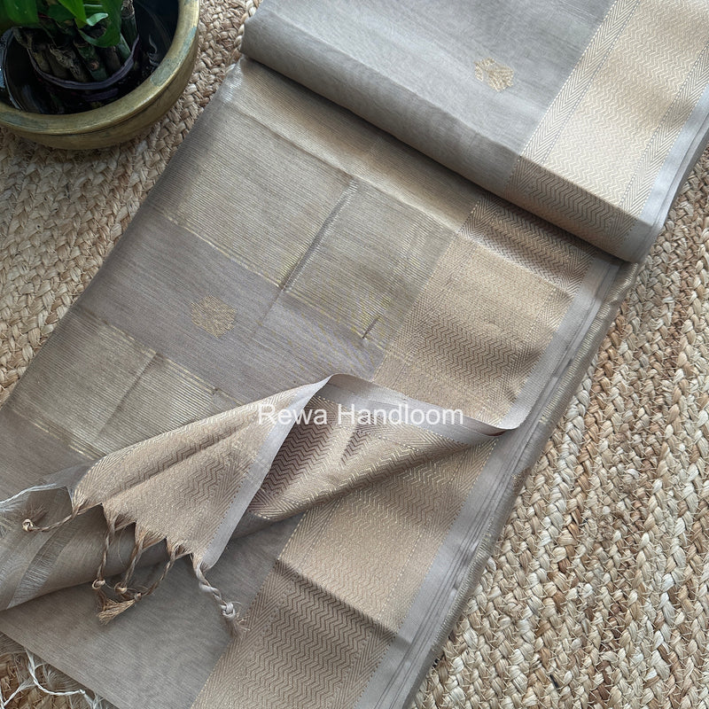 Maheshwari Saree