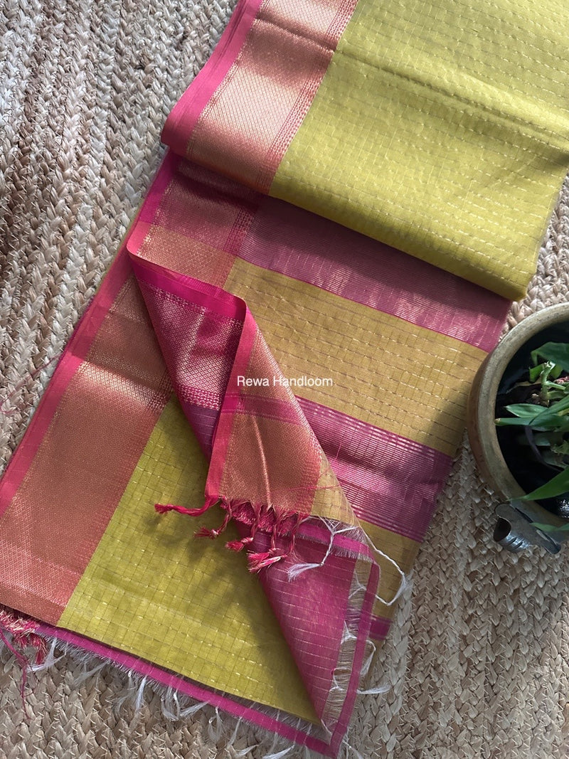 Maheshwari Zari Checks Saree