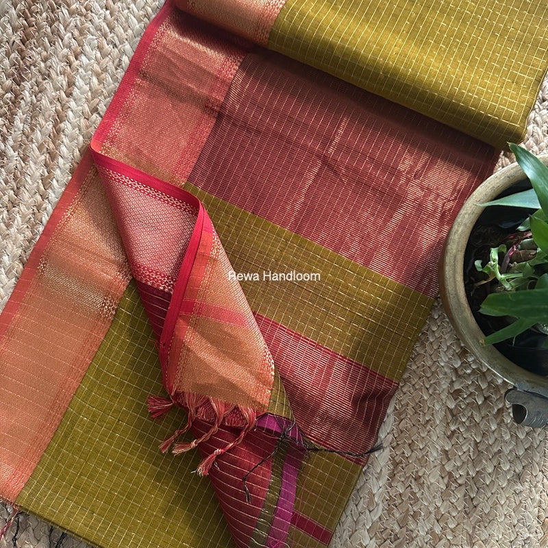 Maheshwari Zari Checks Saree