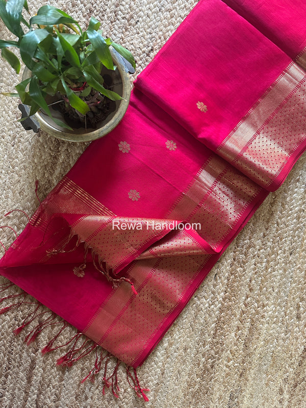 Flower Butti Maheshwari Saree