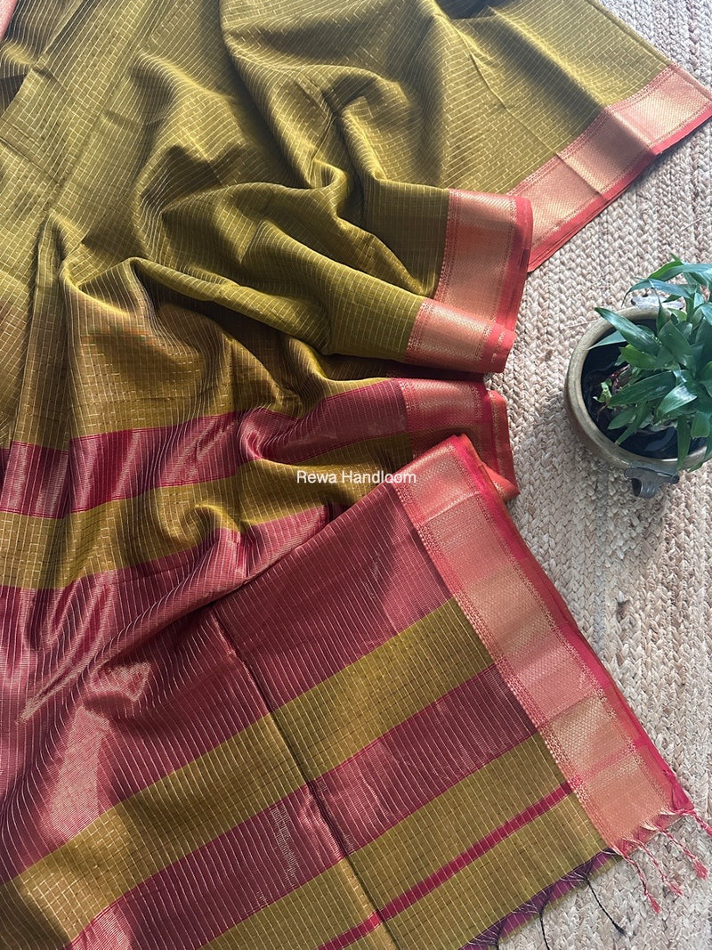Maheshwari Turmeric Zari Checks Saree ZCHX396