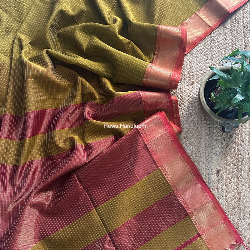Maheshwari Turmeric Zari Checks Saree ZCHX396