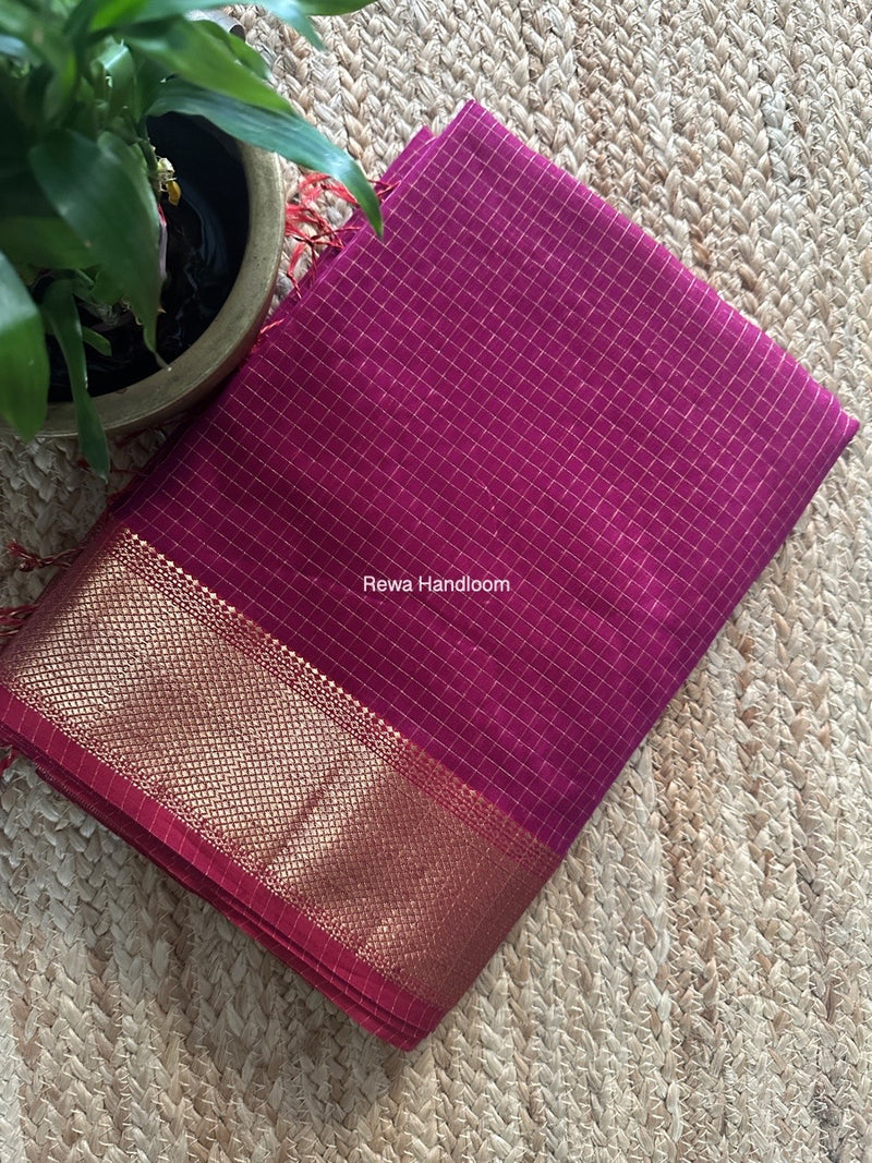 Maheshwari Magenta Zari Checks Saree ZCHX397