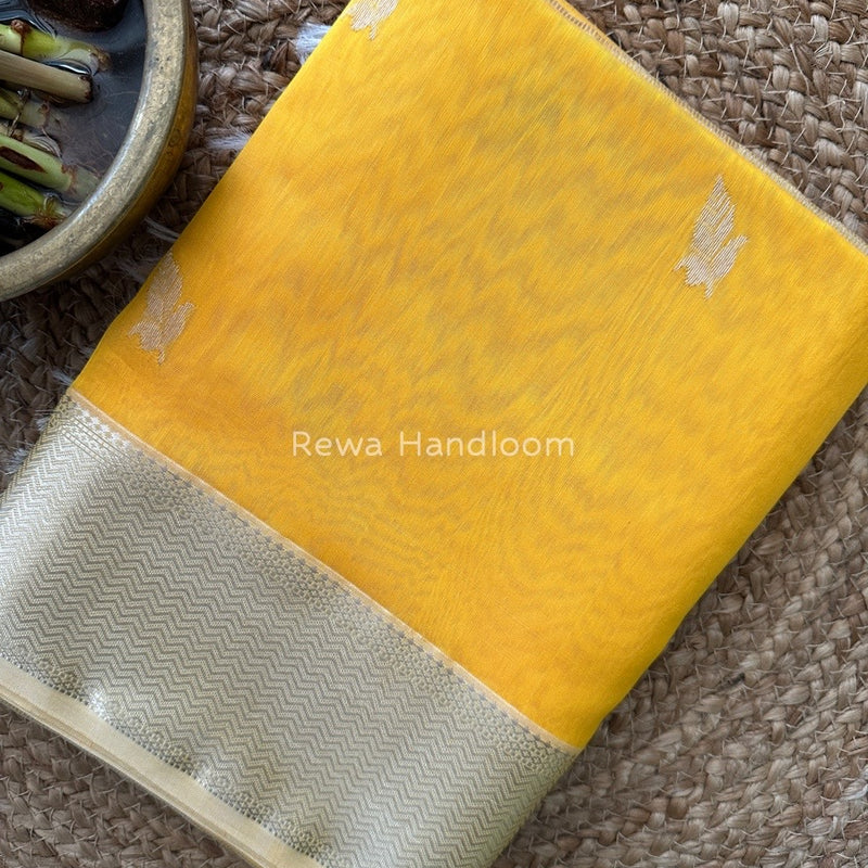 Maheshwari Golden Yellow Silver Butti Saree SGSB09