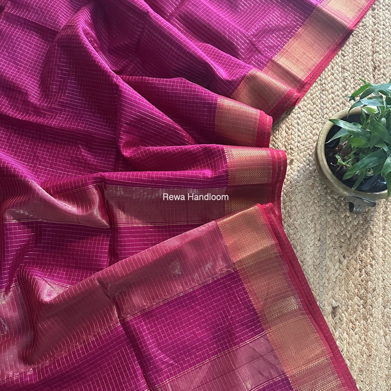 Maheshwari Magenta Zari Checks Saree ZCHX397