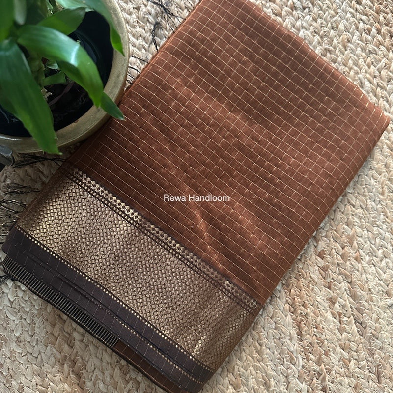 Maheshwari Brown Zari Checks Saree ZCHX398
