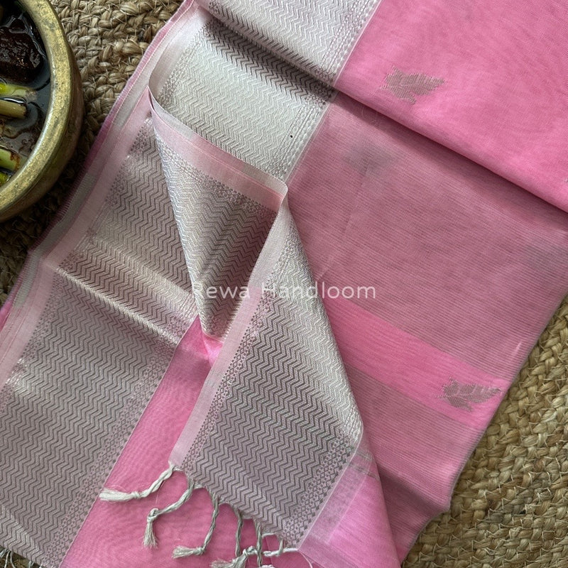 Maheshwari Silver Butti Saree