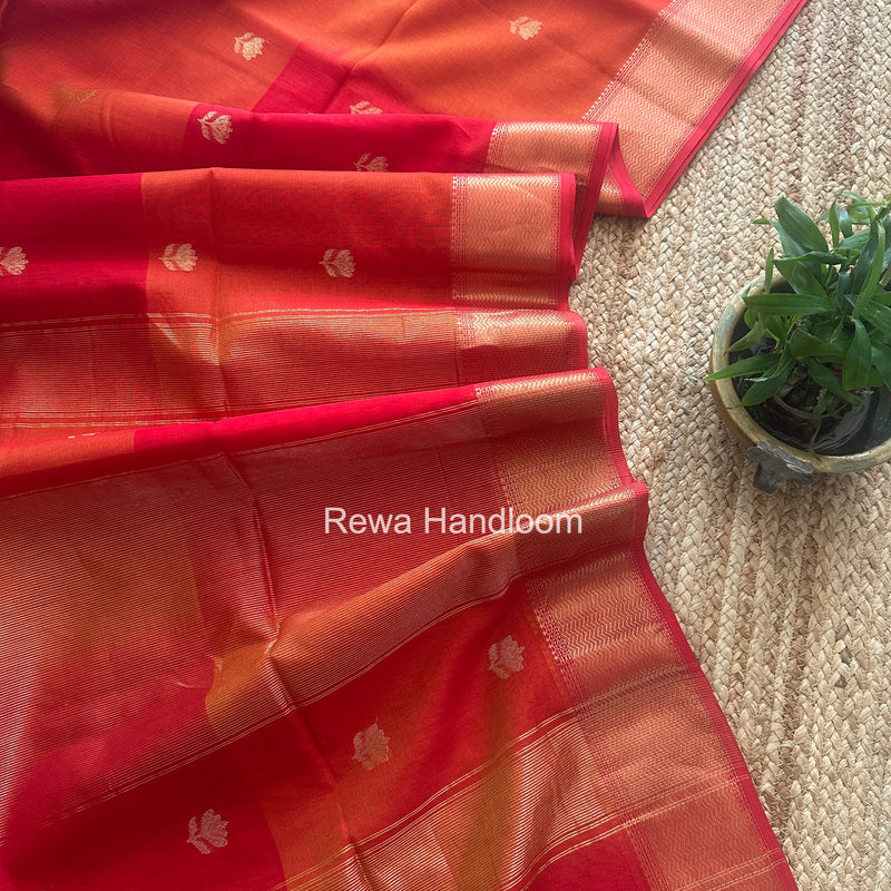 Maheshwari Red Lotus Shaded Butta Saree SLB07