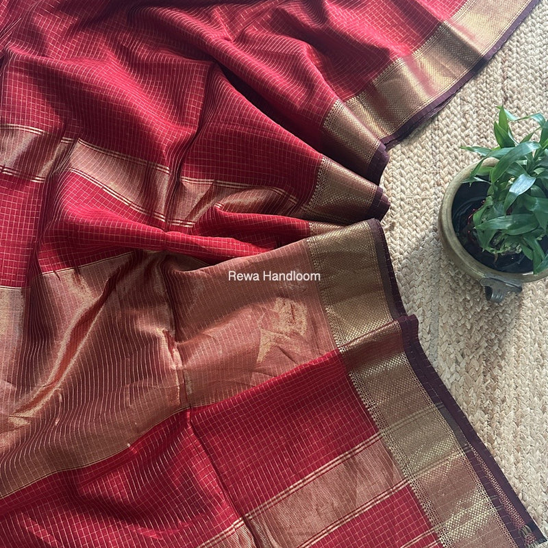 Maheshwari Maroon Zari Checks Saree ZCHX400