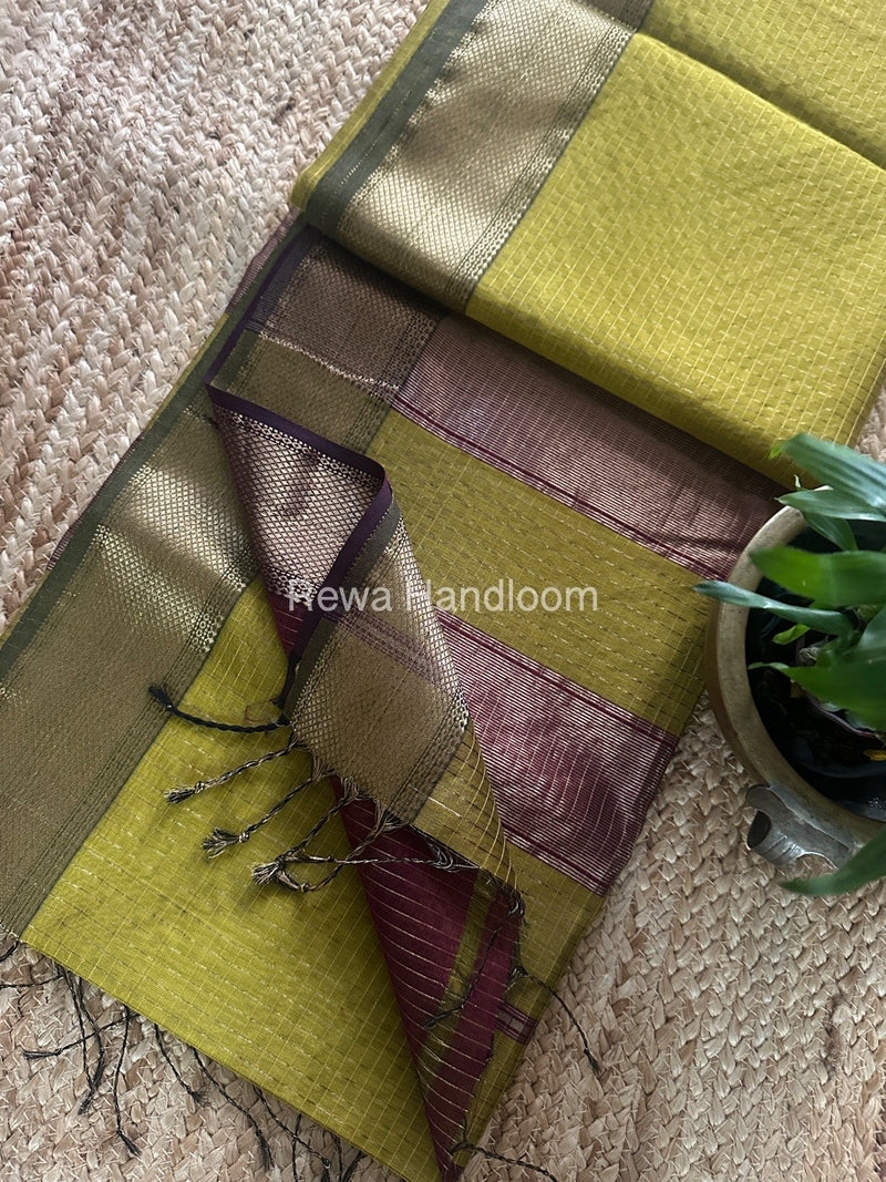 Maheshwari Zari Checks Saree