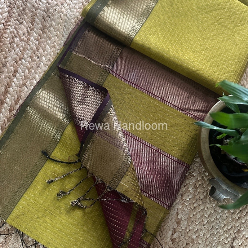 Maheshwari Zari Checks Saree