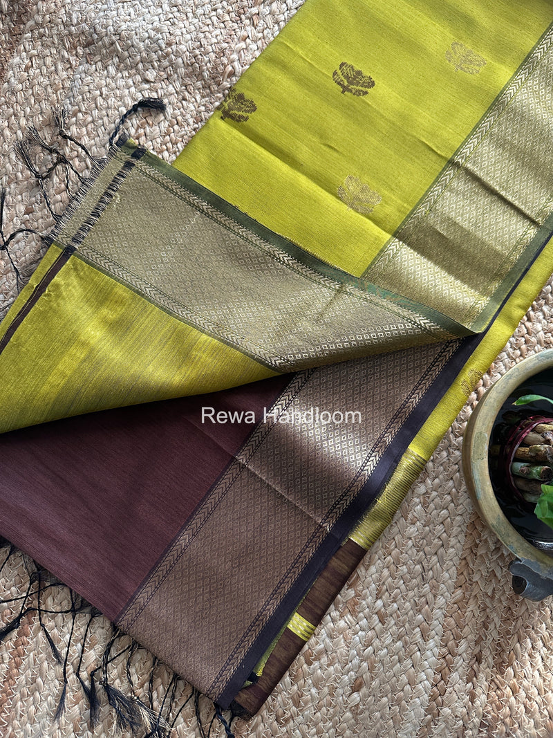 Maheshwari Brown Flower Butti Saree JBS095