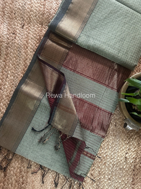 Maheshwari Zari Checks Saree