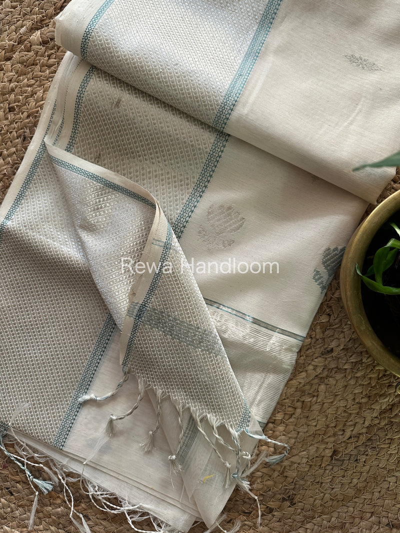 Maheshwari White Silver Zari Buta-Buti Saree SBP01