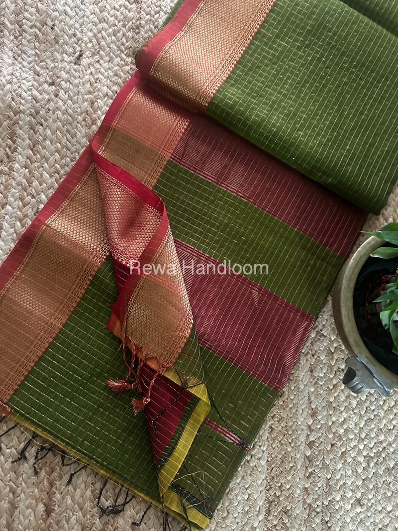 Maheshwari Zari Checks Saree