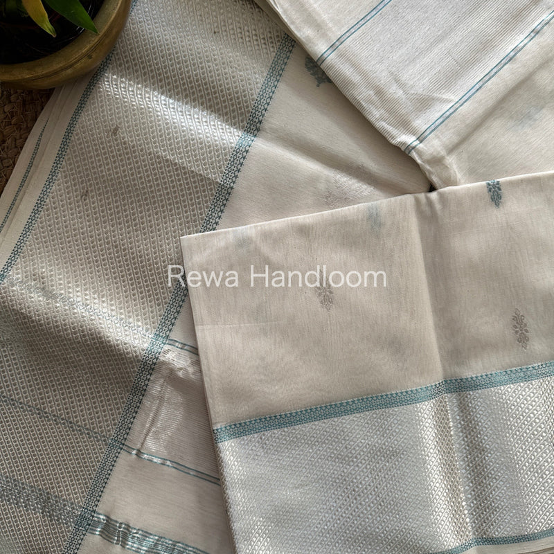 Maheshwari White Silver Zari Buta-Buti Saree SBP01