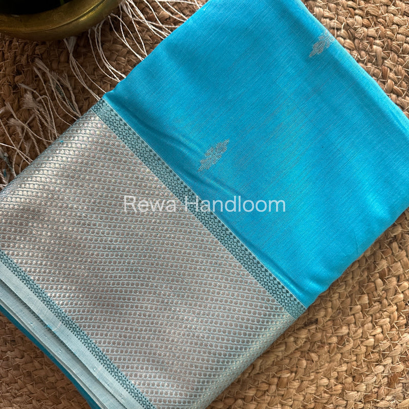 Maheshwari Silver Zari Buta- Buti Saree 