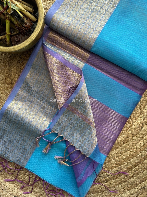 Maheshwari Zari Diamond Border Saree