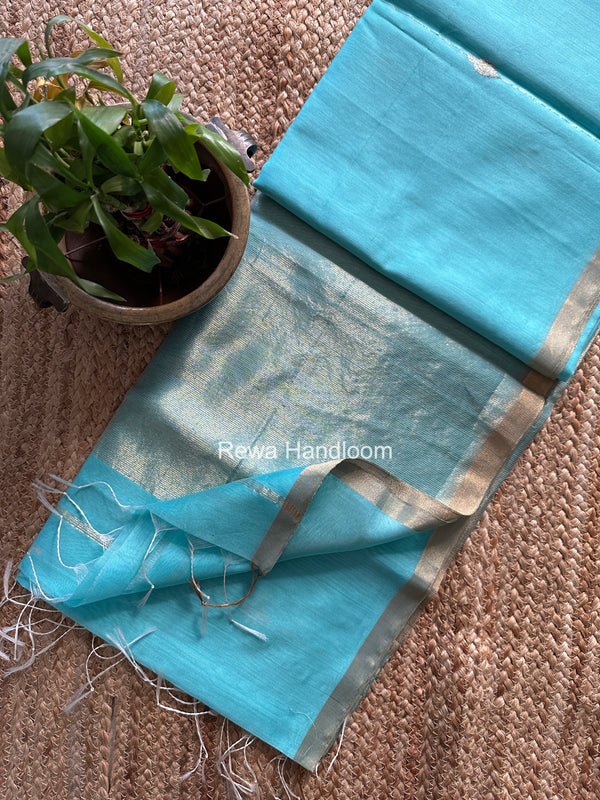 Maheshwari Butti Saree