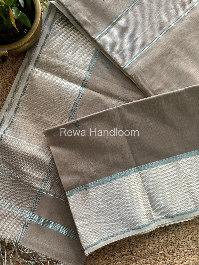 Maheshwari Beige Silver Zari Buta-Buti Saree SBP08