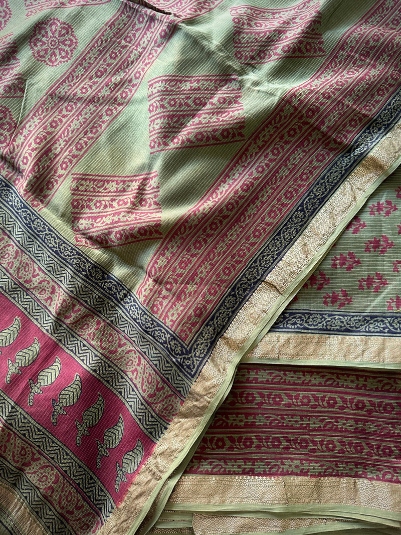 Maheshwari Red Bagh Print Suit