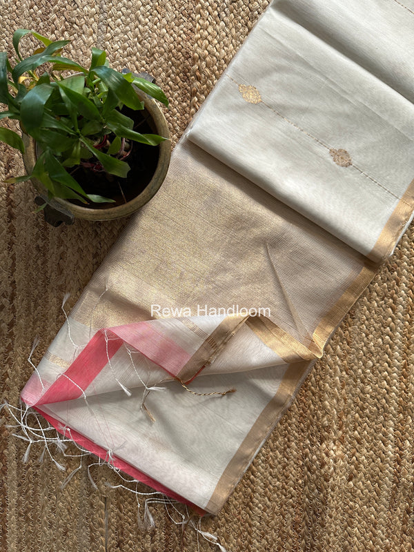 Maheshwari Butti Saree