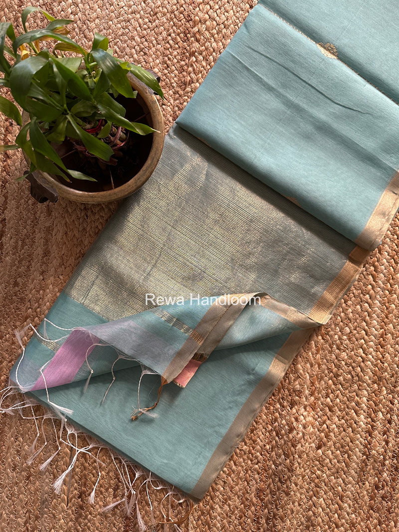 Maheshwari Butti Saree