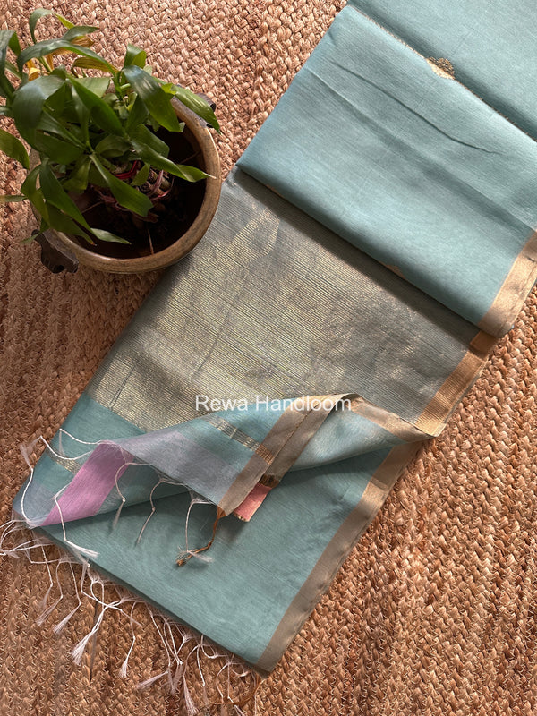 Maheshwari Butti Saree