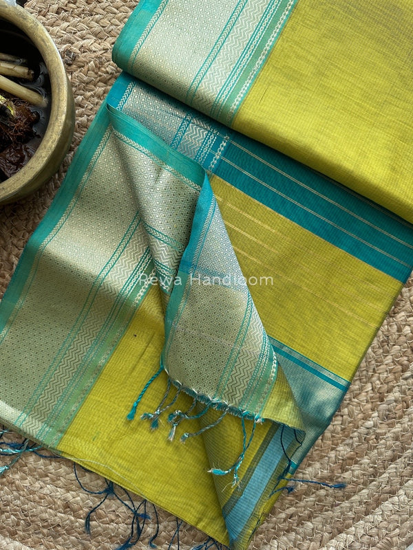 Exclusive Maheshwari Zari Border Saree