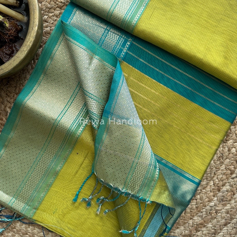 Exclusive Maheshwari Zari Border Saree