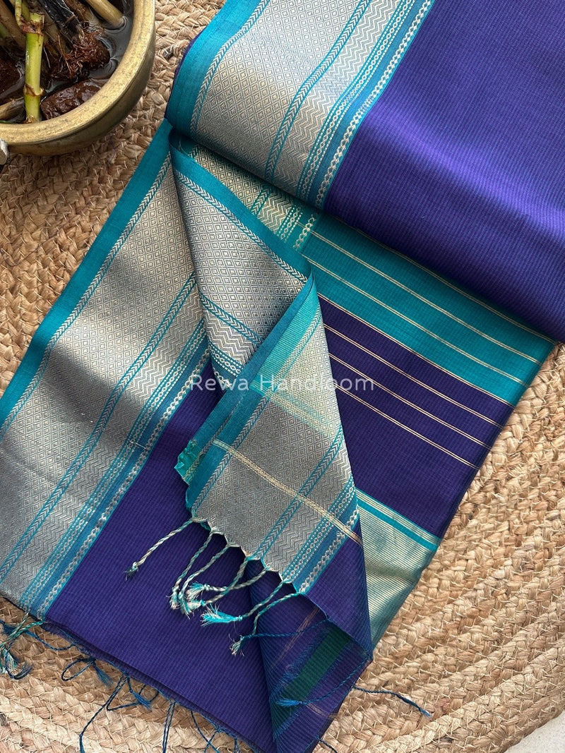 Exclusive Maheshwari Zari Border Saree