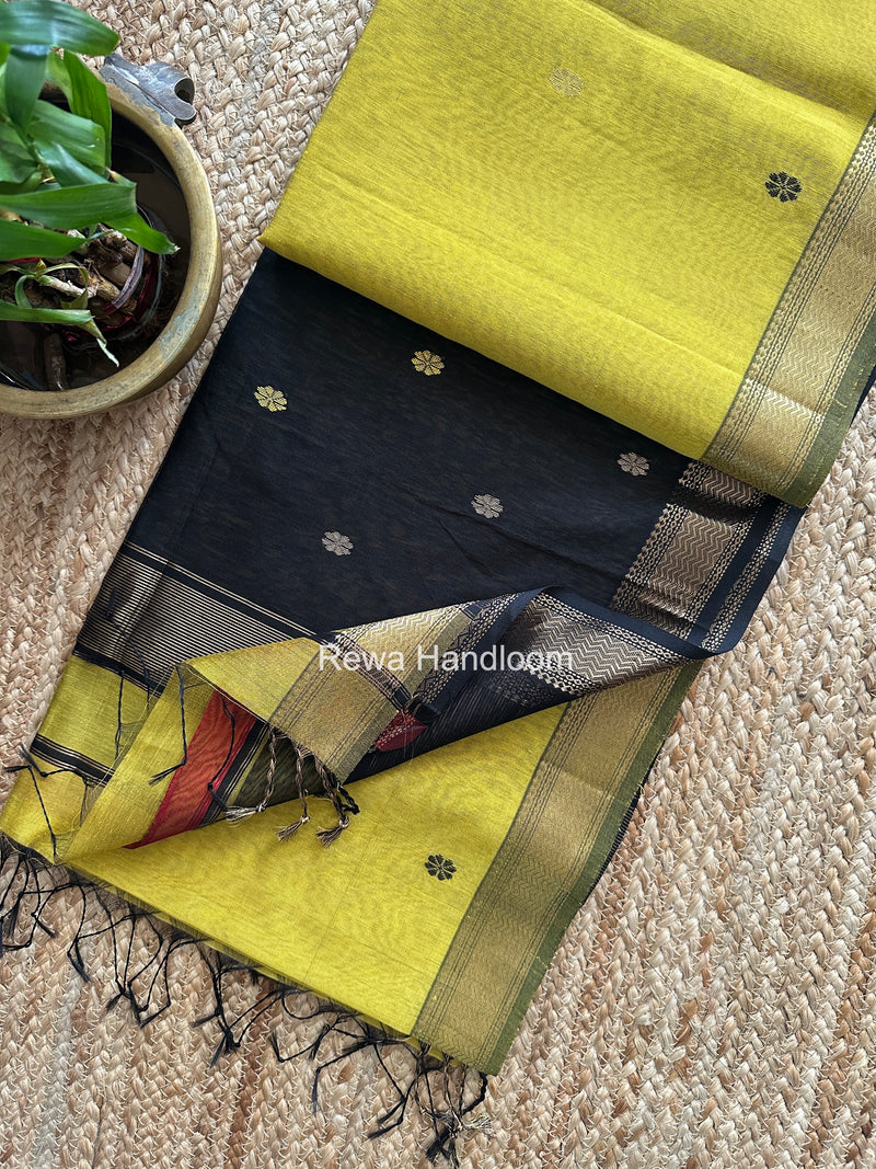 Maheshwari Aami Butti Saree