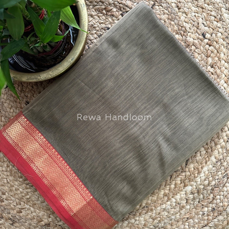 Maheshwari Light Beige Gichha Pallu Saree GP018