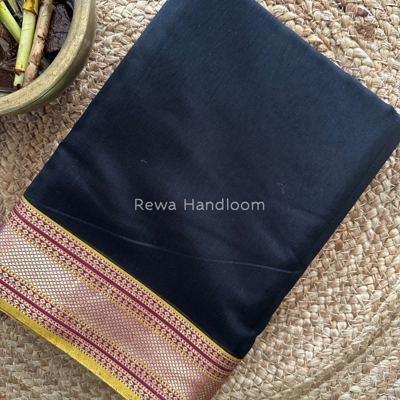 Exclusive Maheshwari Black Zari Border Saree EZ012