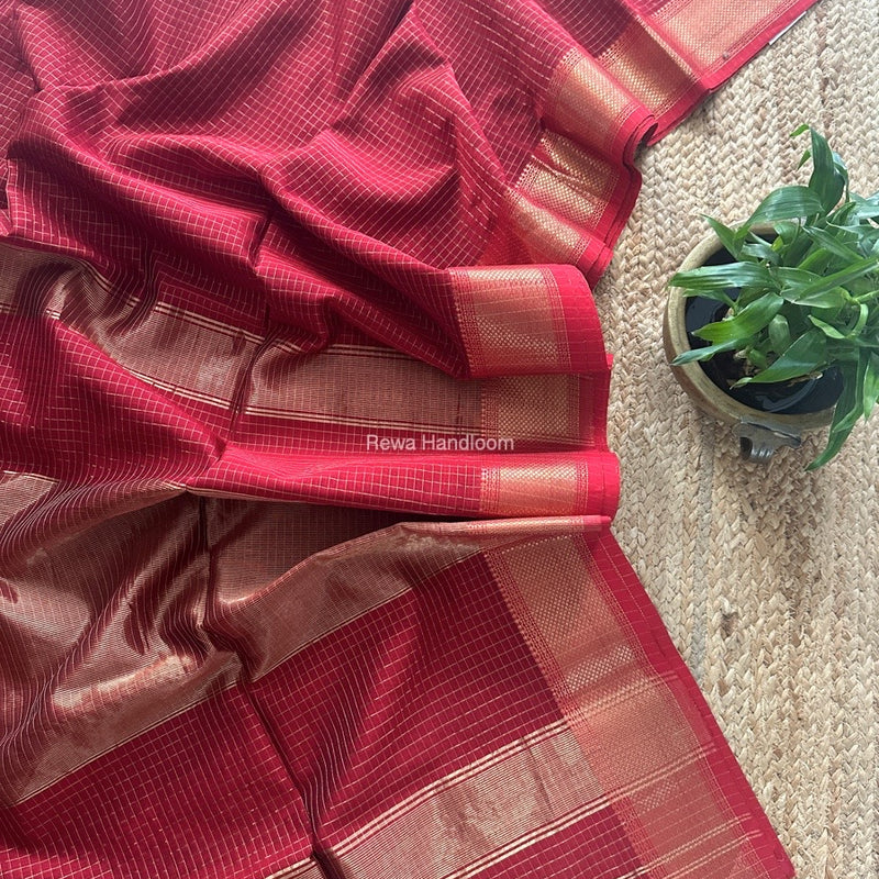 Maheshwari Red Zari Checks Saree ZCHX404