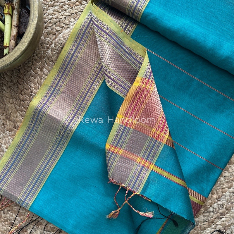 Exclusive Maheshwari Zari Border Saree
