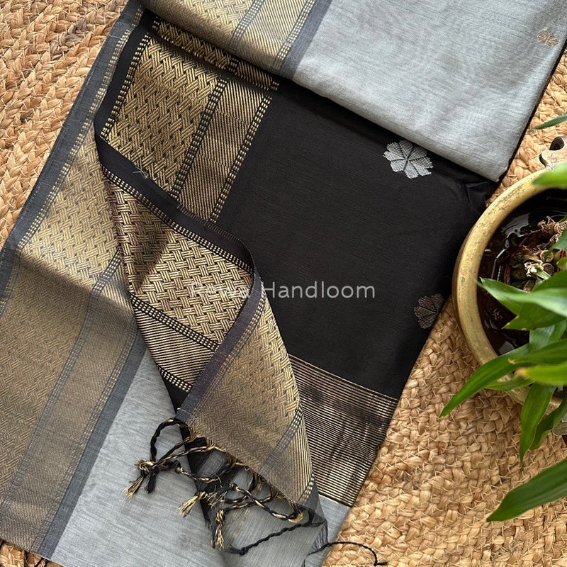 Lotus Butta Zari Border Maheshwari Saree
