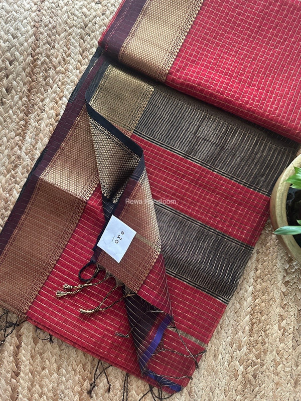 Maheshwari Zari Checks Saree