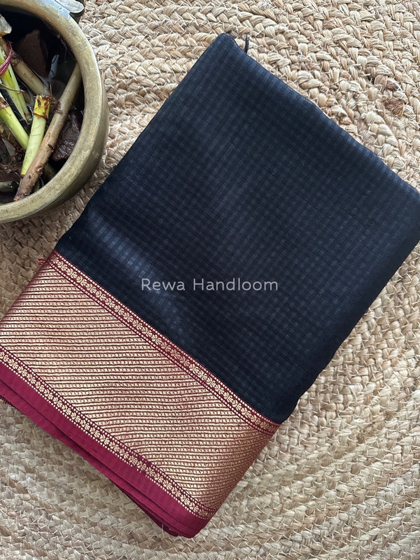 Exclusive Maheshwari 75% Silk Black Saree SS029