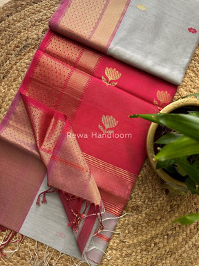 Lotus Butta Zari Border Maheshwari Saree