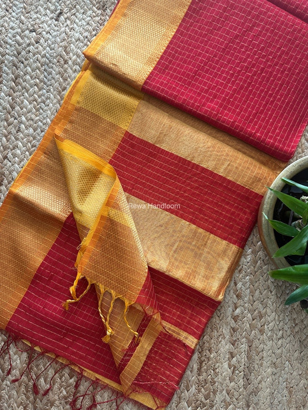 Maheshwari Zari Checks Saree