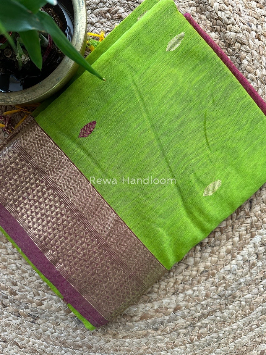 Parrot Green Butta Zari Border Maheshwari Saree LBS013