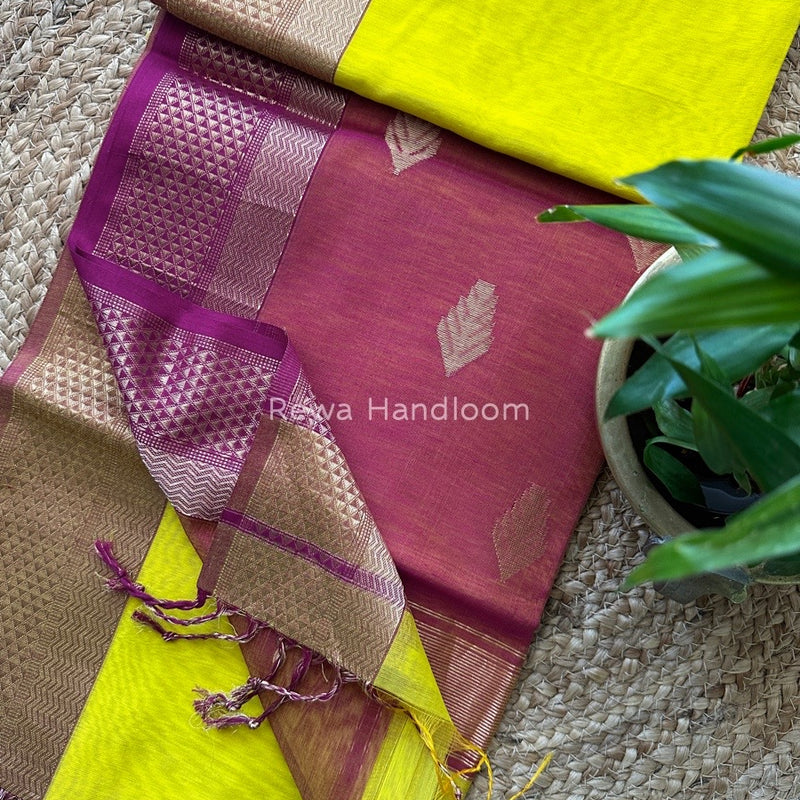Butta Zari Border Maheshwari Saree