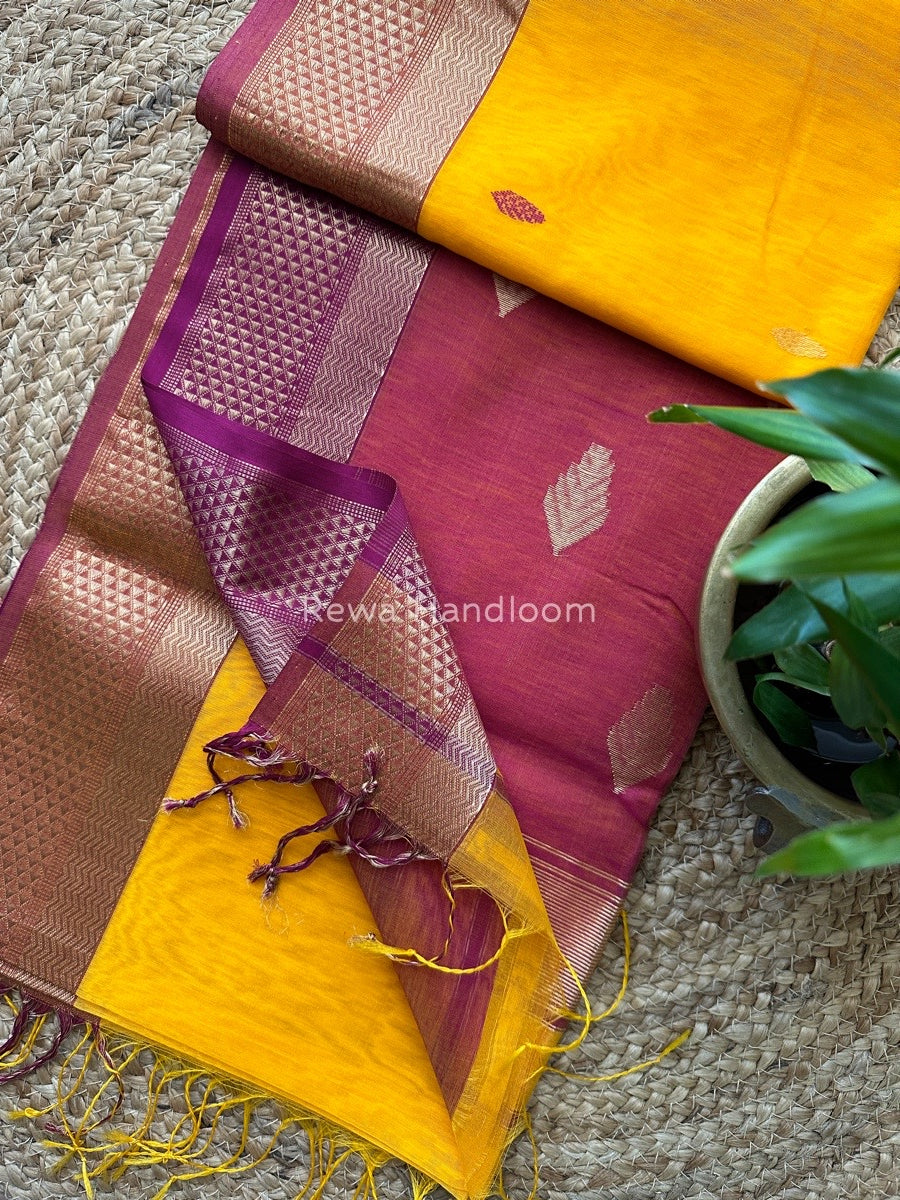 Butta Zari Border Maheshwari Saree