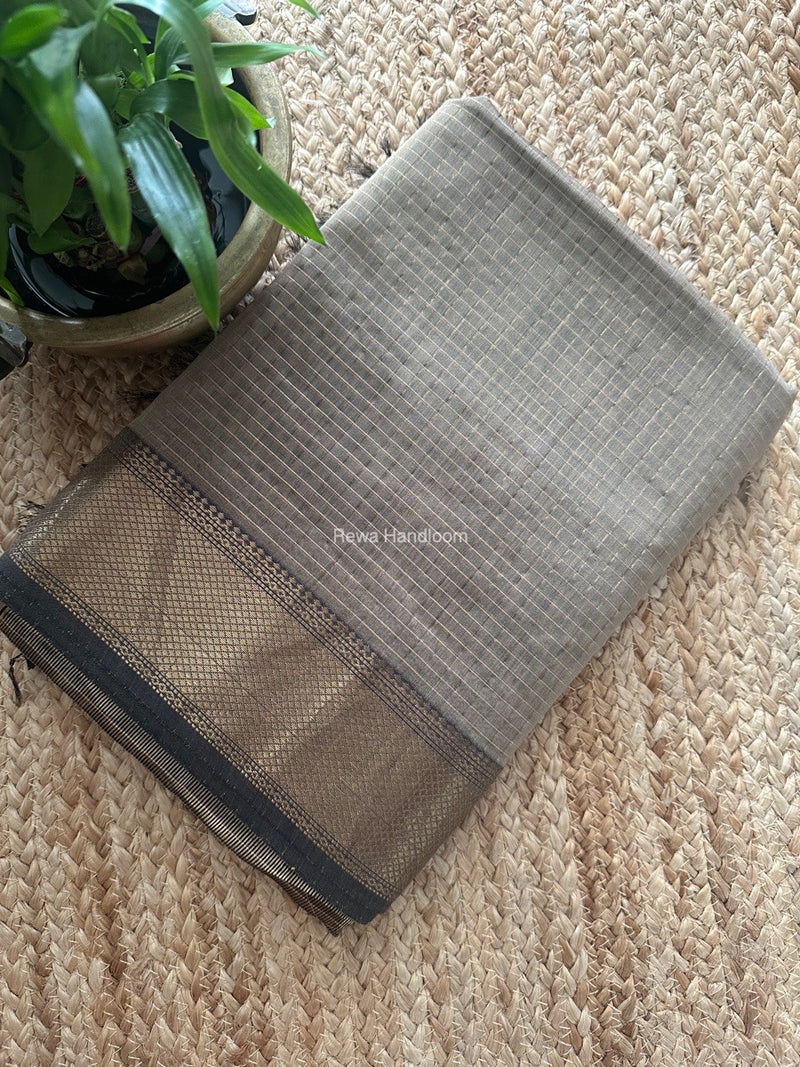 Maheshwari Beige Zari Checks Saree ZCHX416